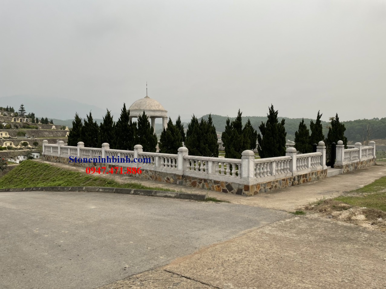 Mẫu khu lăng mộ đá của gia chủ ở Mộc Châu, Sơn La
