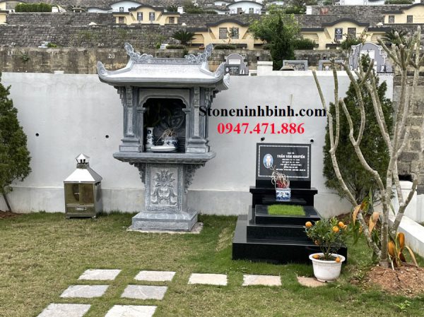 Mẫu lăng thờ đá của gia chủ ở Cẩm Phả, Quảng Ninh