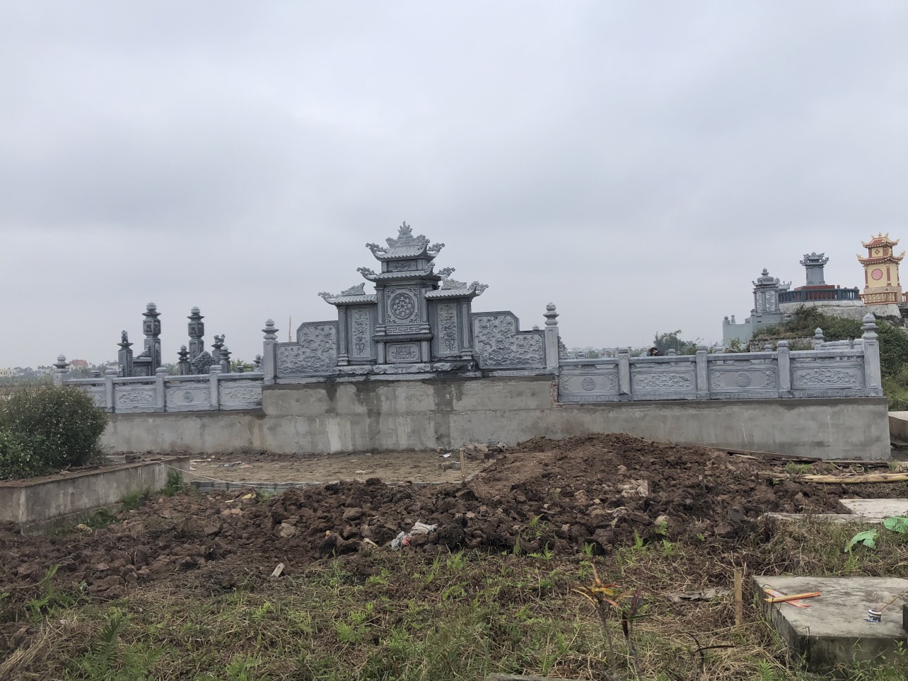 Khu lăng mộ đá xanh thanh hóa được thiết kế thi công tại Nam Định (Ảnh 2)