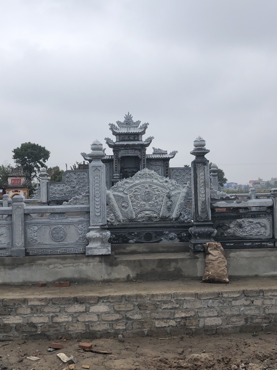 Khu lăng mộ đá xanh thanh hóa được thiết kế thi công tại Nam Định (Ảnh 4)