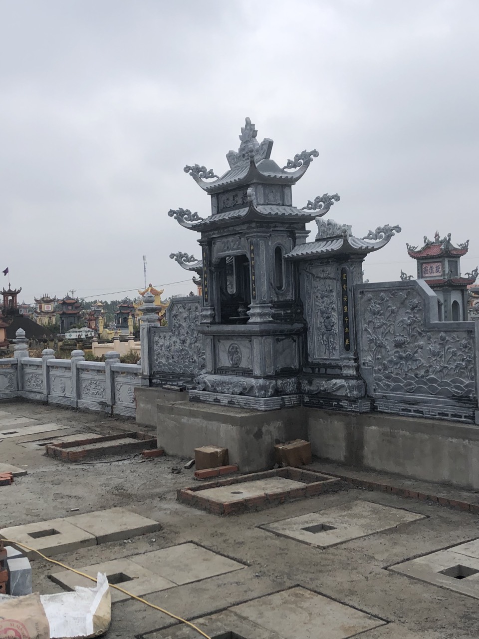 Thiết kế thi công khu lăng mộ đá xanh ở Nam Định (Ảnh 7)